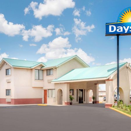 Days Inn By Wyndham Хоббс Экстерьер фото