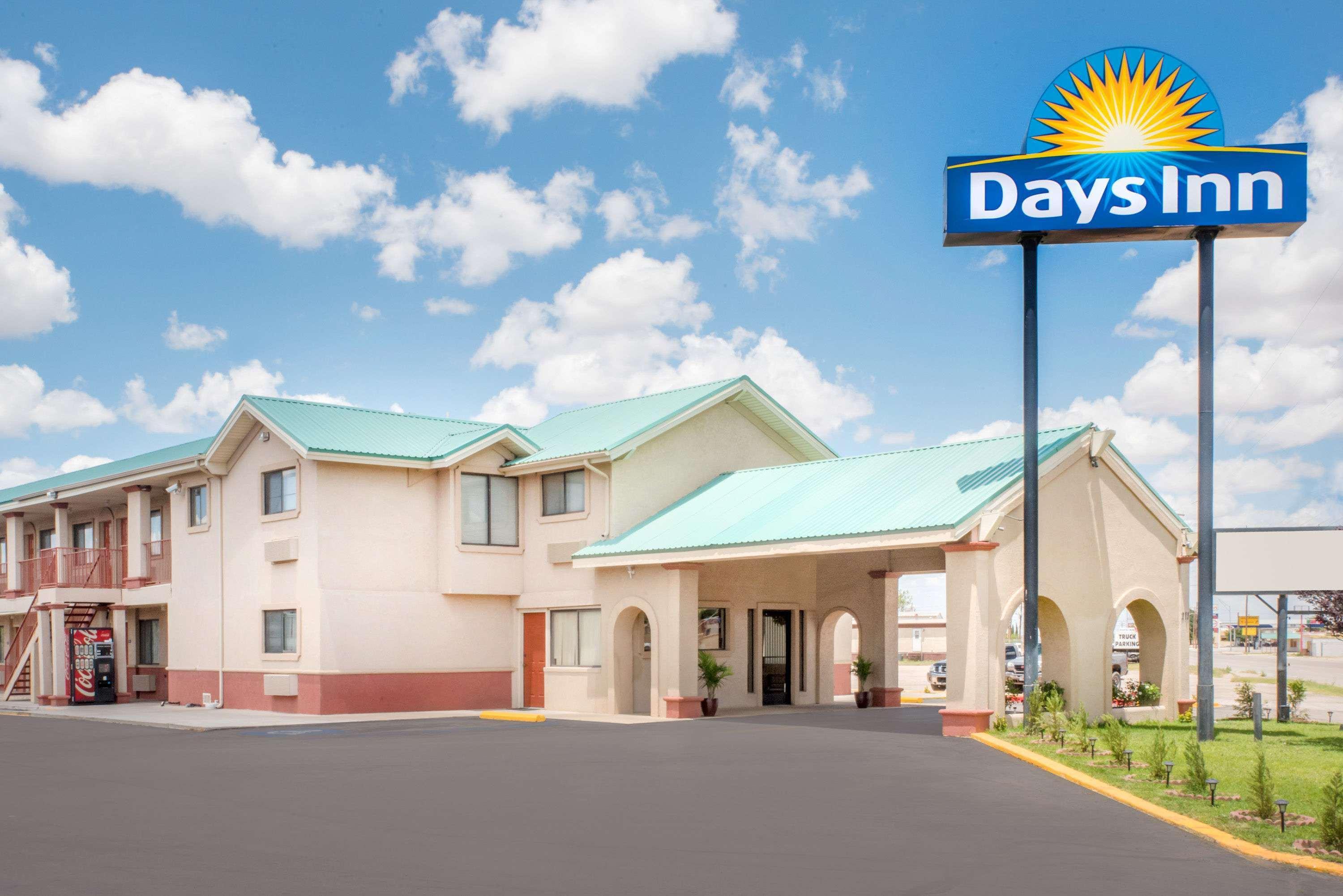 Days Inn By Wyndham Хоббс Экстерьер фото